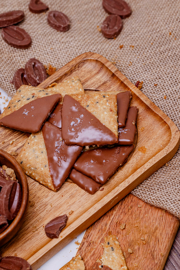 Sesame Milk Chocolate Cookie