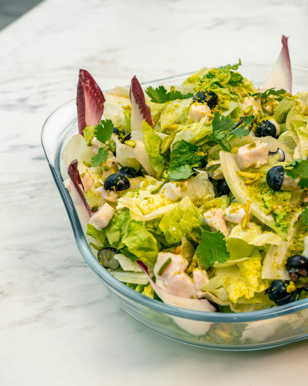 Lettuce Salad with Blueberry Dressing